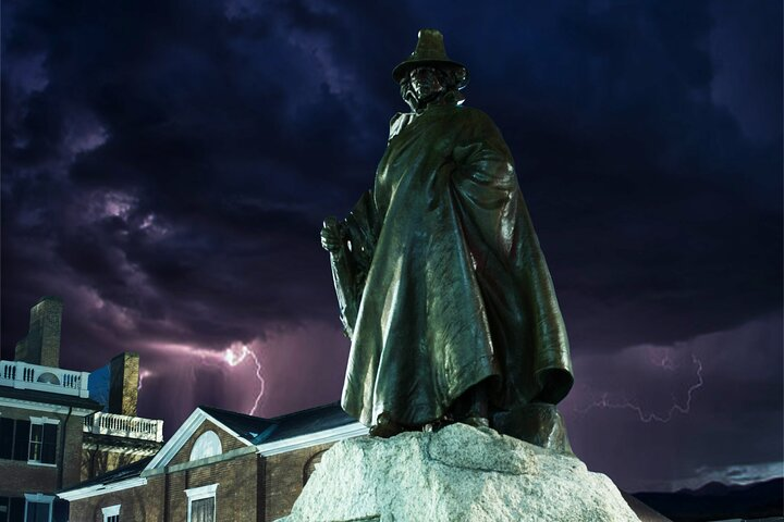 Uncover the Secrets of Salem: A Witch Tour Adventure!